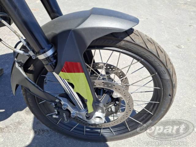 2025 BMW F 900 