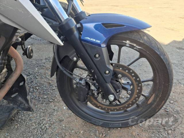 2026 HONDA CB 300F 