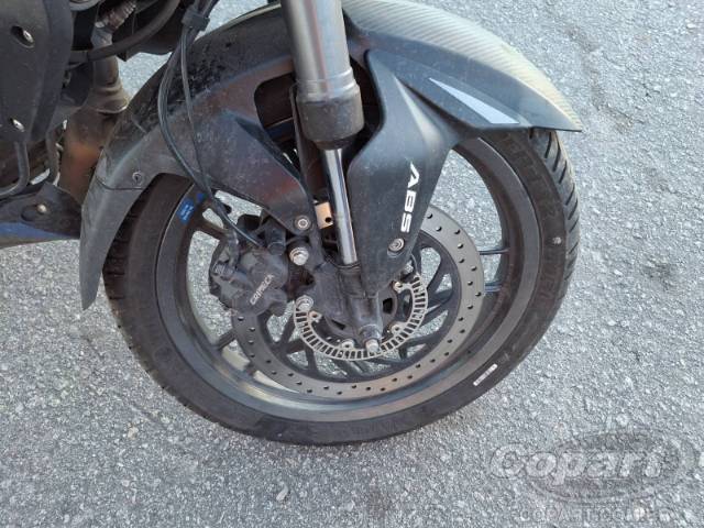 2025 BAJAJ DOMINAR 