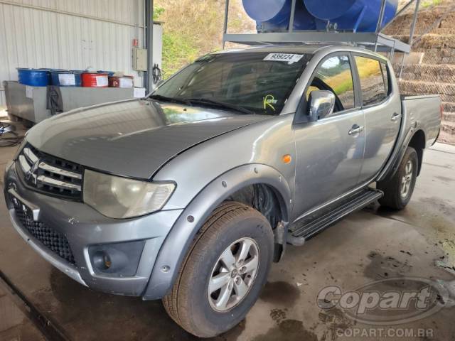 2013 MITSUBISHI L200 TRITON 