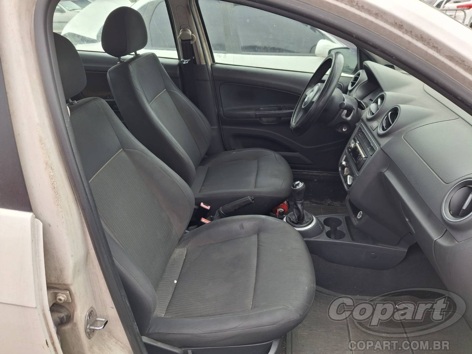 2013 VOLKSWAGEN VOYAGE — foto 5 de 15