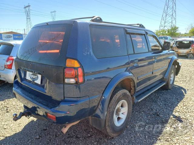 2000 MITSUBISHI PAJERO SPORT 