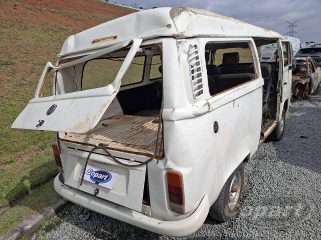 2012 VOLKSWAGEN KOMBI 