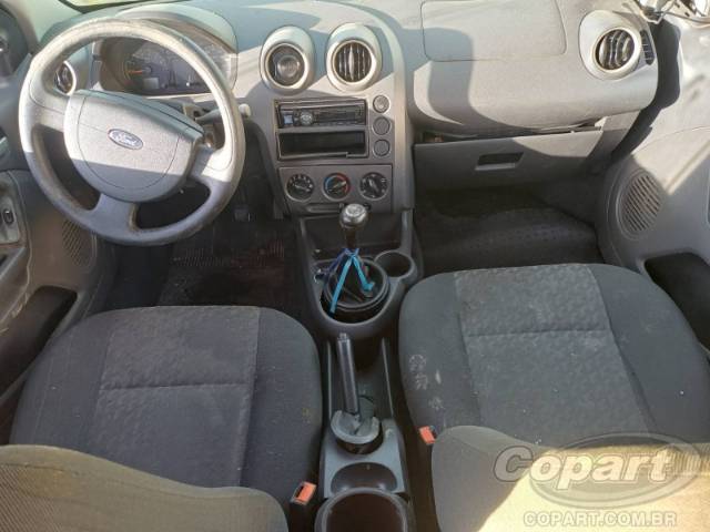 2004 FORD FIESTA 