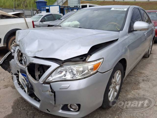 2010 TOYOTA CAMRY 