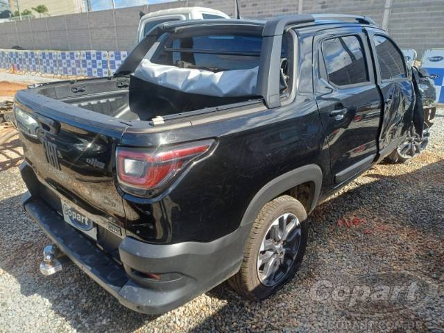 2025 FIAT STRADA CD 