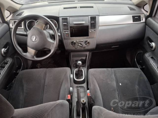 2011 NISSAN TIIDA 