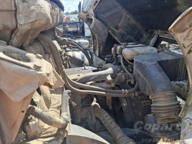 2010 MERCEDES BENZ L-1318 