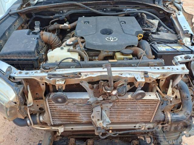 2017 TOYOTA HILUX CD 