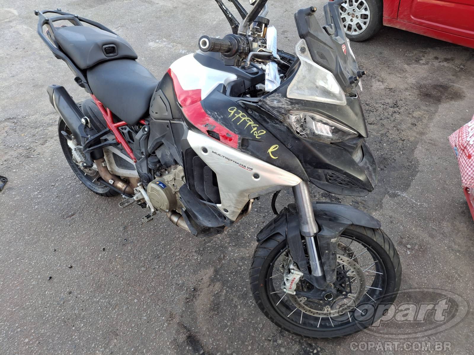 Veículo DUCATI Multistrada Ducati Multistrada Rally Adventure V4 1158 2024 Colisão Pequena Monta 2024 em leilão