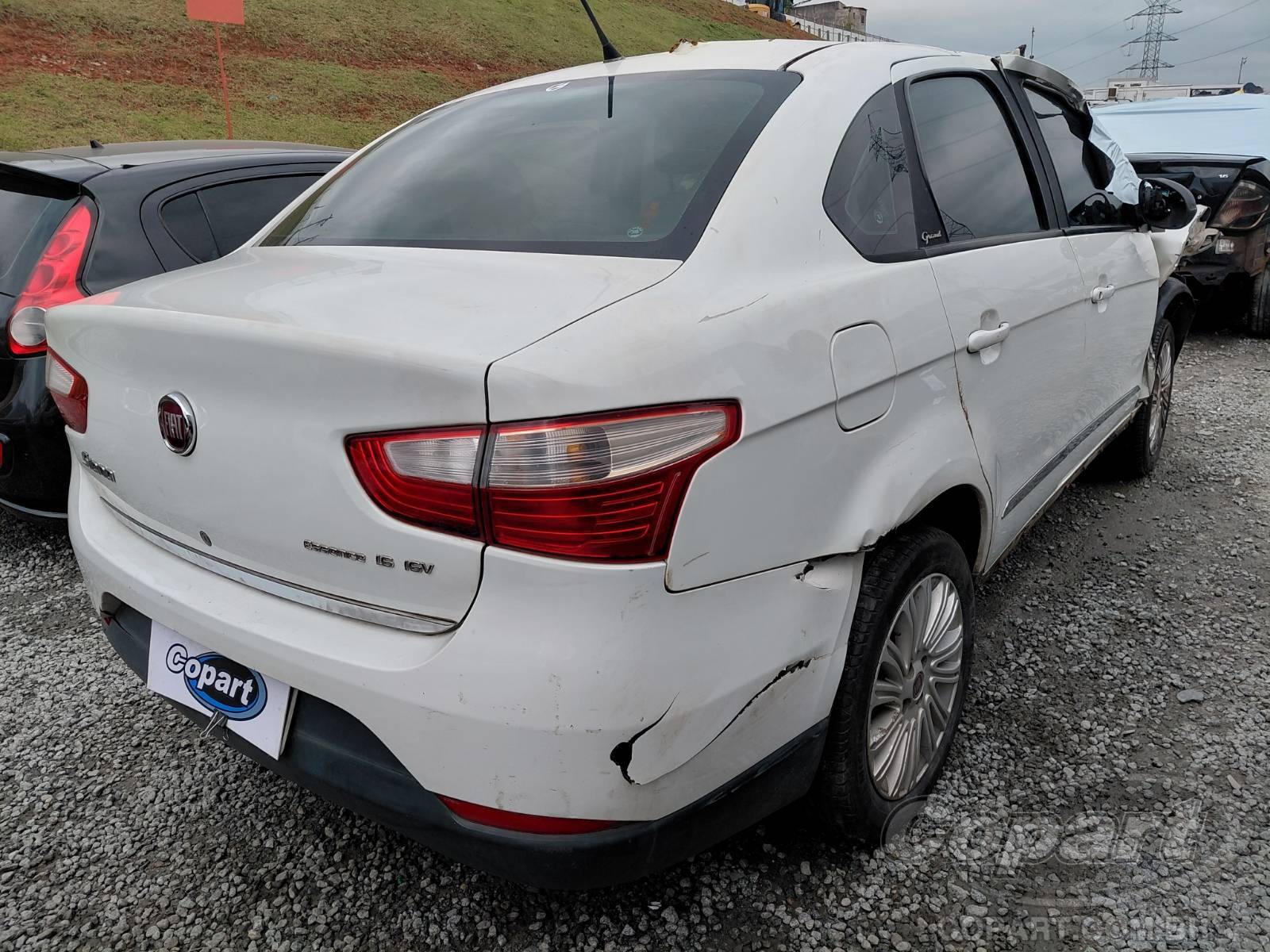 Foto 4: 2013 FIAT GRAND SIENA
