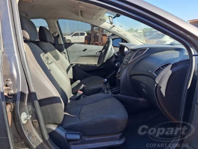 2017 HYUNDAI HB20 