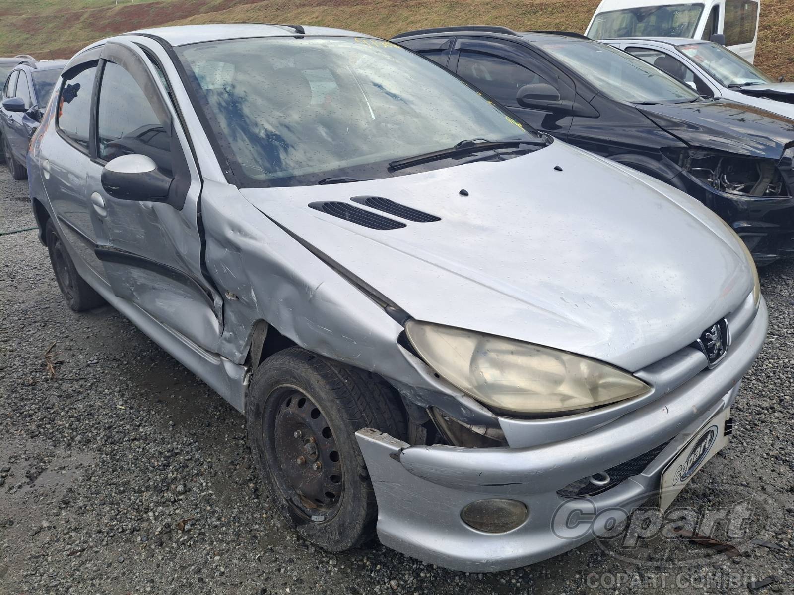 Veículo Peugeot 206 Peugeot 206 Presence 1.4 2007 Colisão Média Monta 2007 em leilão