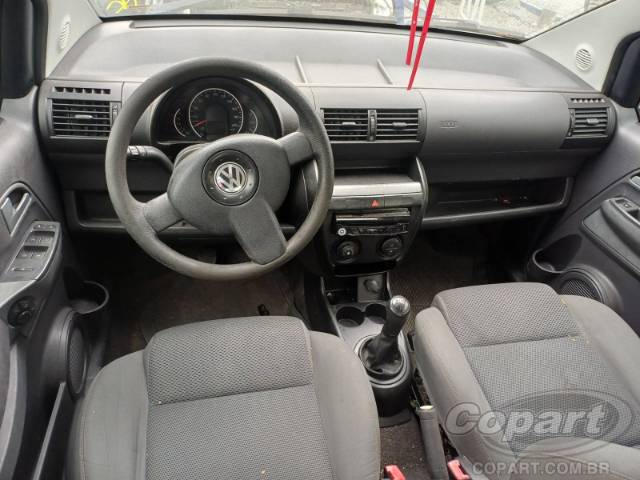 2010 VOLKSWAGEN FOX 
