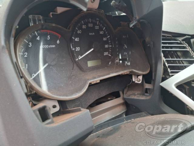 2013 TOYOTA HILUX CD 