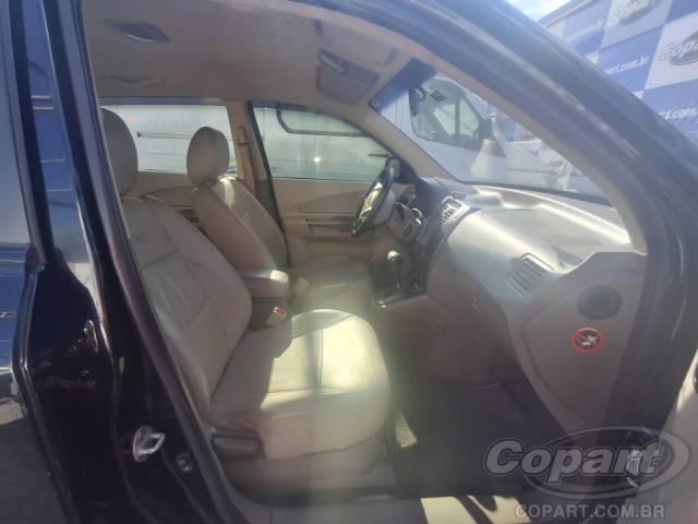 2010 HYUNDAI TUCSON 