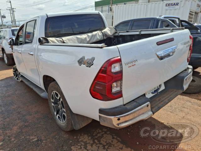 2024 TOYOTA HILUX CD 