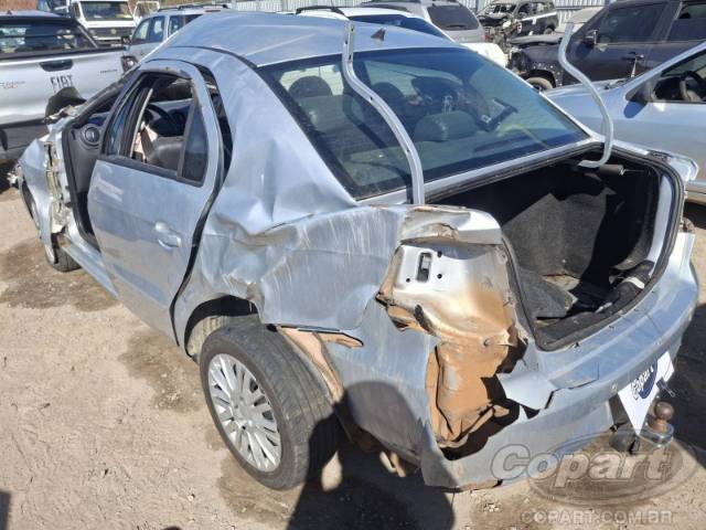 2014 VOLKSWAGEN VOYAGE 