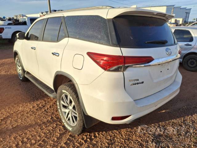 2018 TOYOTA HILUX SW4 