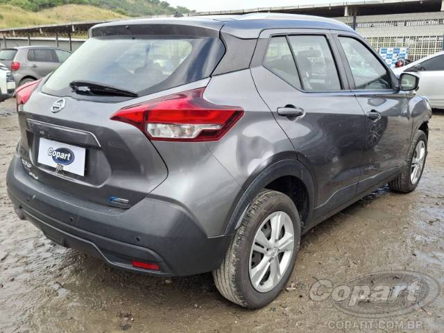 2018 NISSAN KICKS 