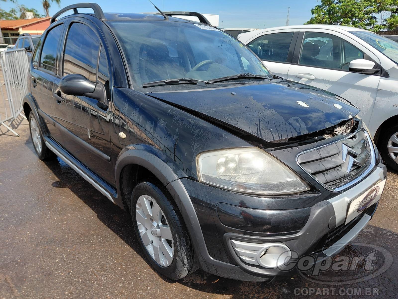 Veículo Citroën C3 Citroën C3 XTR 1.4 2010 Queimado 2010 em leilão