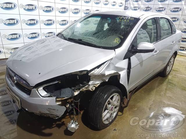 2015 FIAT GRAND SIENA 