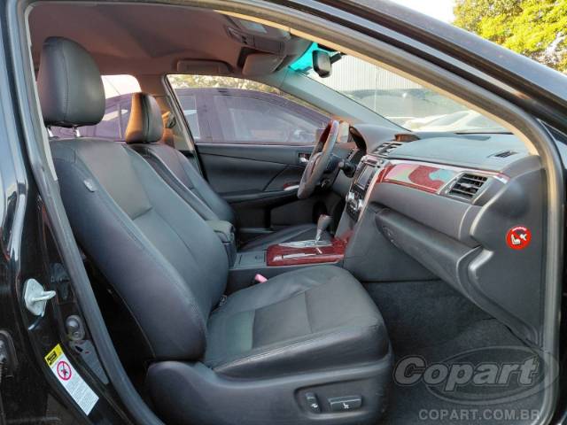 2013 TOYOTA CAMRY 