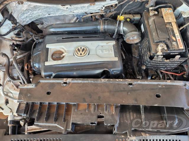 2011 VOLKSWAGEN TIGUAN 