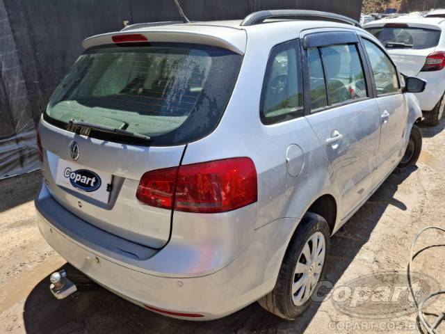 2011 VOLKSWAGEN SPACEFOX 