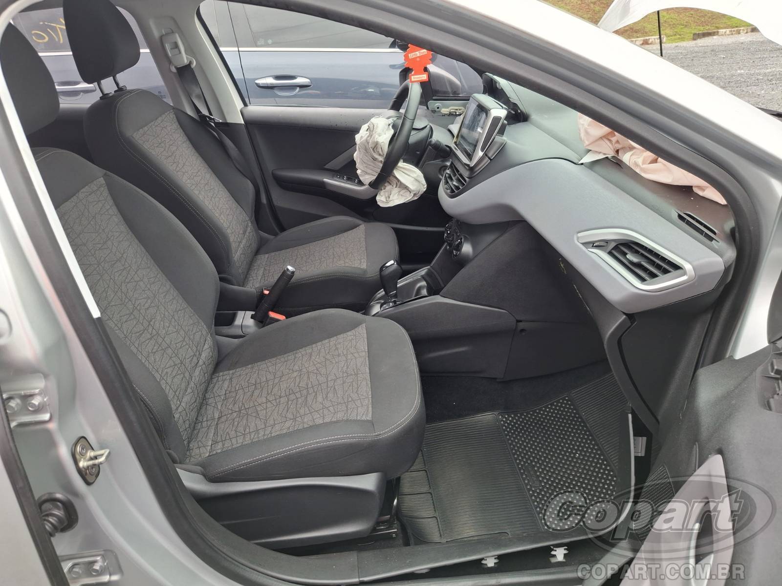 2019 PEUGEOT 208 — foto 5 de 11