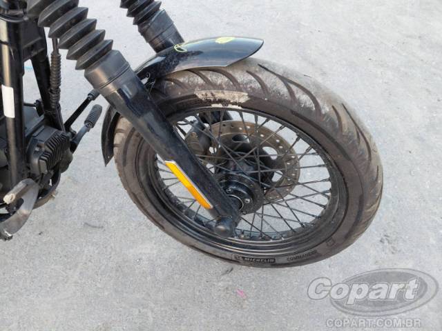 2015 HARLEY-DAVIDSON DYNA 