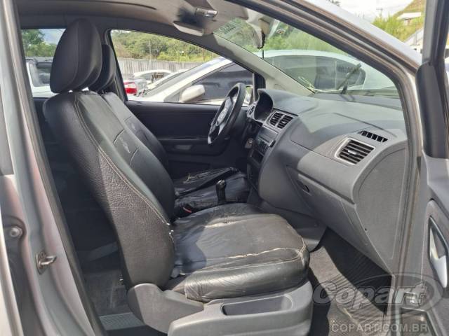 2013 VOLKSWAGEN FOX 