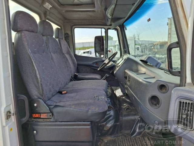2011 MERCEDES BENZ 1718 