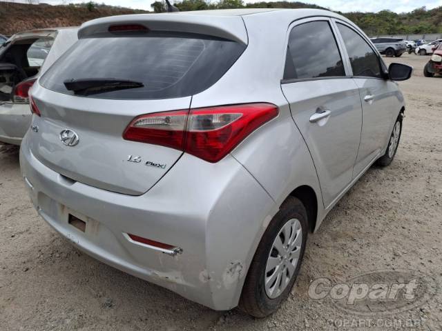2013 HYUNDAI HB20 