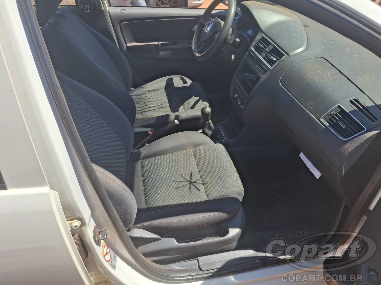 2016 VOLKSWAGEN FOX — foto 5 de 10