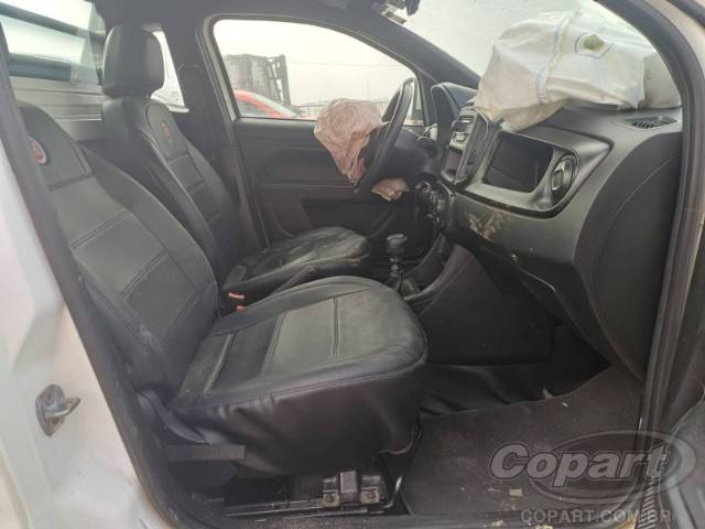 2022 FIAT STRADA 
