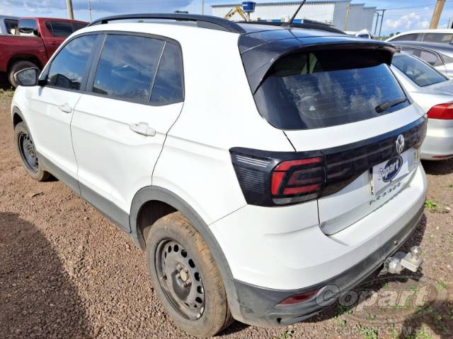 2021 VOLKSWAGEN T-CROSS 