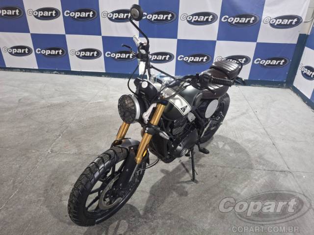 2025 TRIUMPH SCRAMBLER 