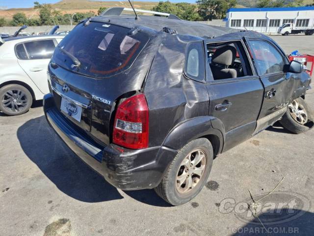 2011 HYUNDAI TUCSON 