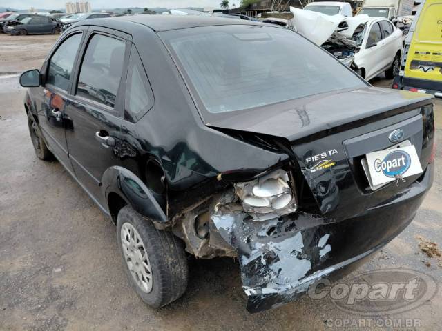 2005 FORD FIESTA SEDAN 