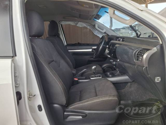 2024 TOYOTA HILUX CD 