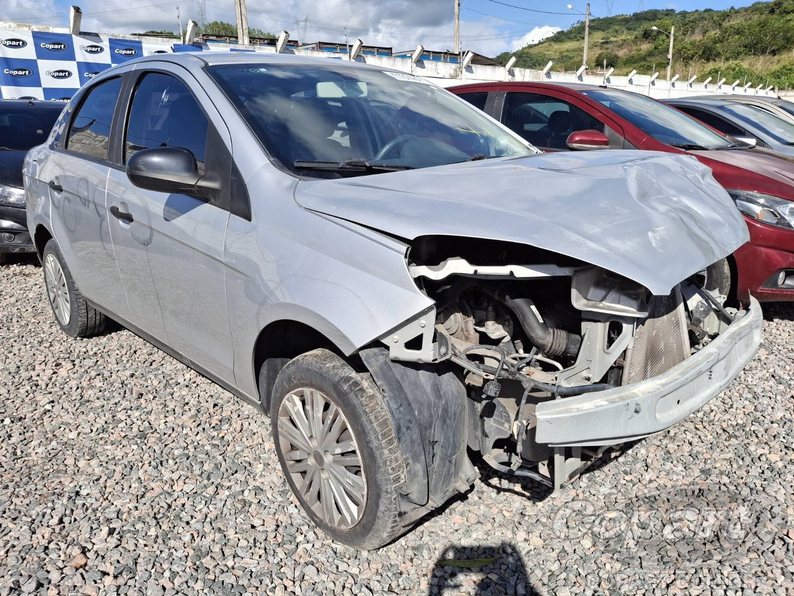 Fiat Grand Siena Attractive 1.4 Evo 2020 Colisão