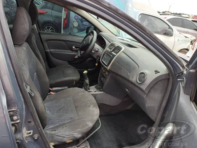 2017 RENAULT SANDERO 