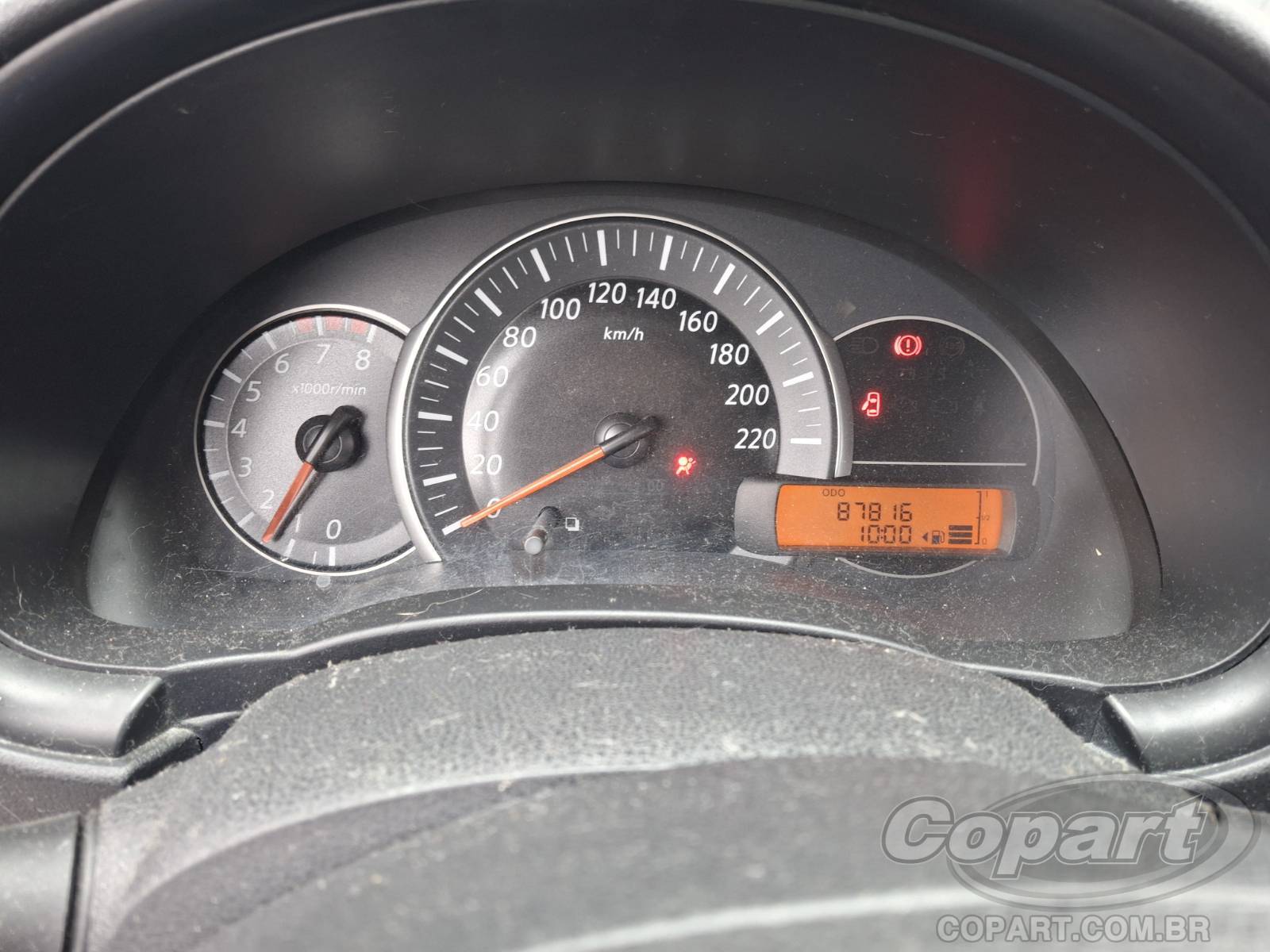 Foto 8 de 11: 2015 NISSAN MARCH