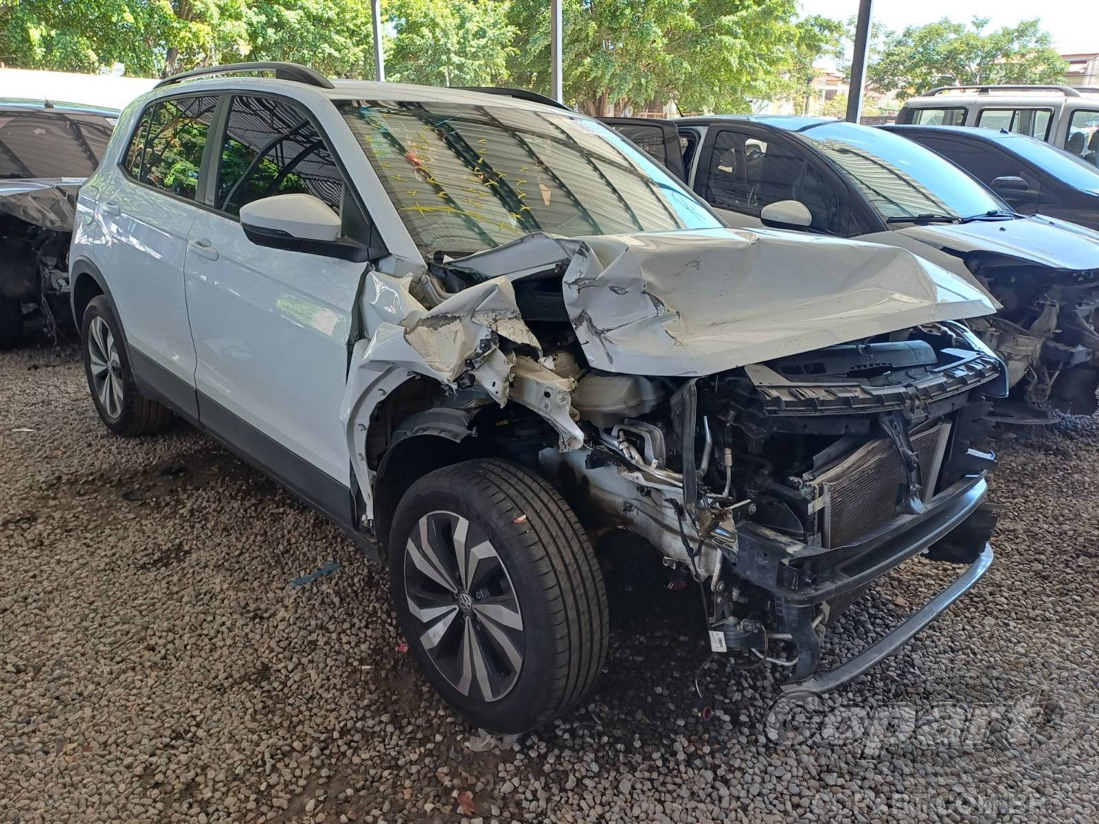 VOLKSWAGEN T-CROSS 2021