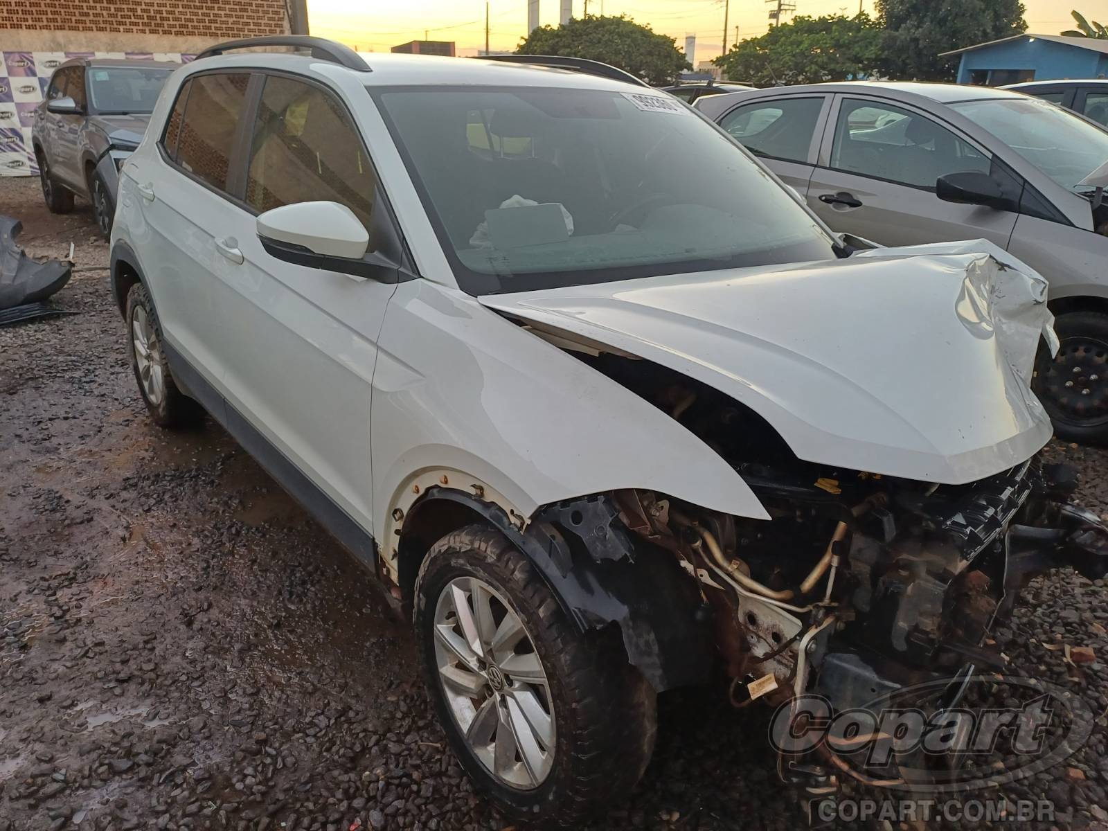 Veículo VW - VolksWagen T-Cross 2020 VOLKSWAGEN T-CROSS T-Cross 200 AT 1.0 12V TSI Turbo 2020 em leilão