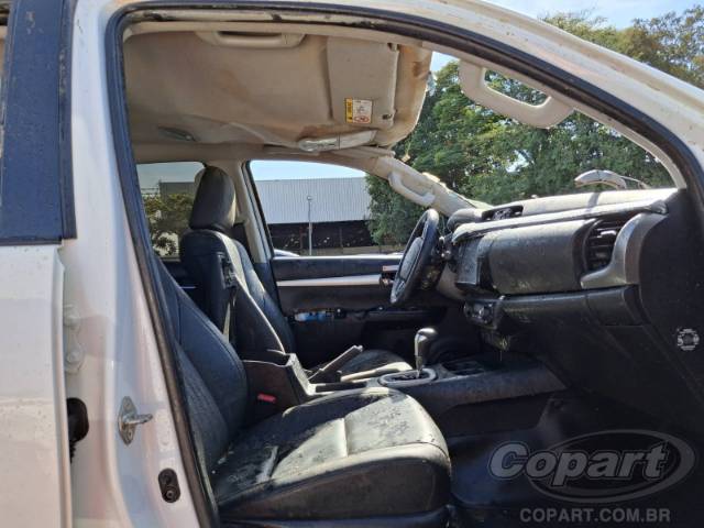 2025 TOYOTA HILUX CD 