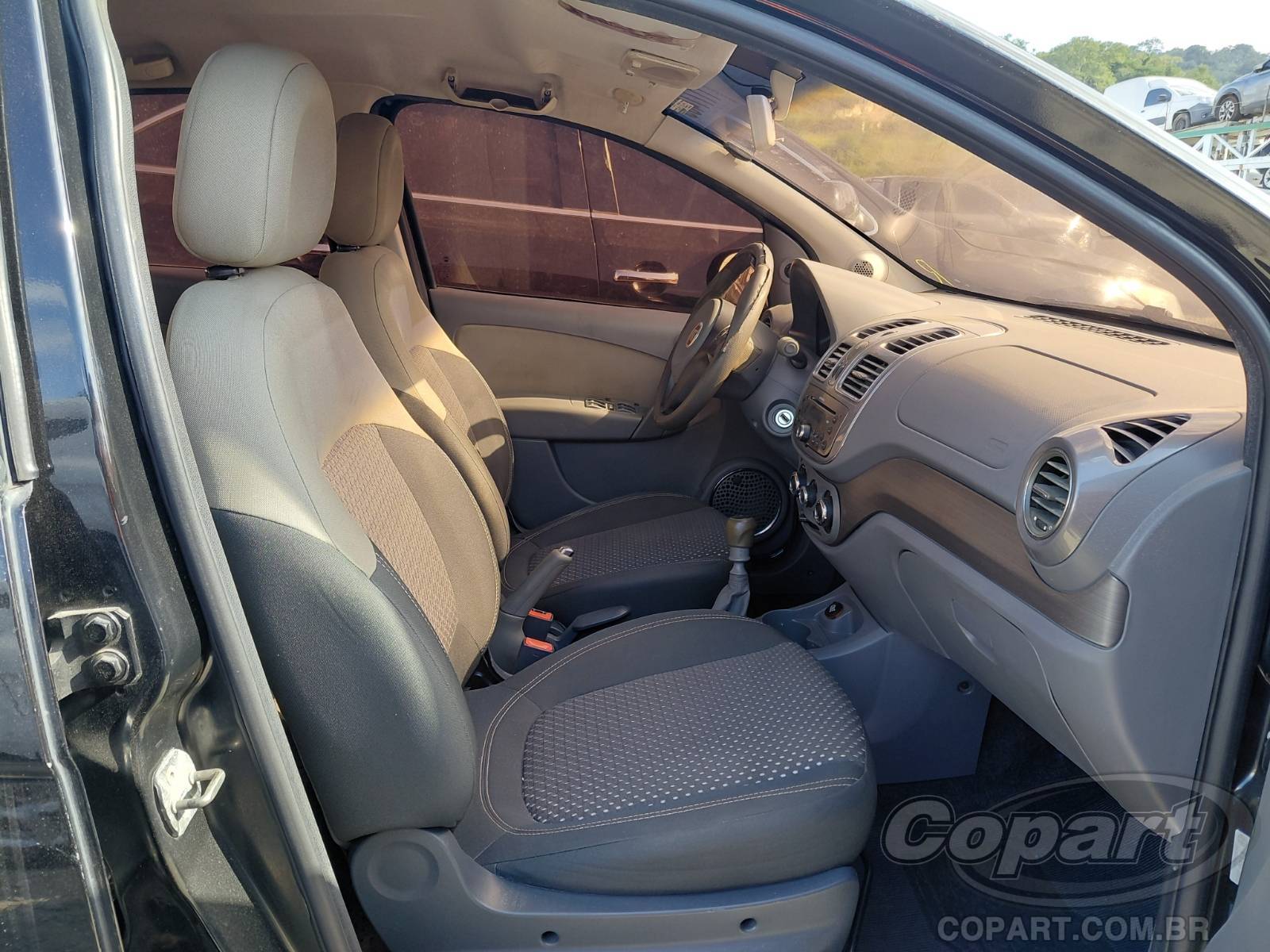 Foto 5: 2015 FIAT GRAND SIENA