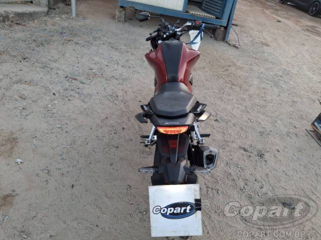 2025 HONDA CB 300F 