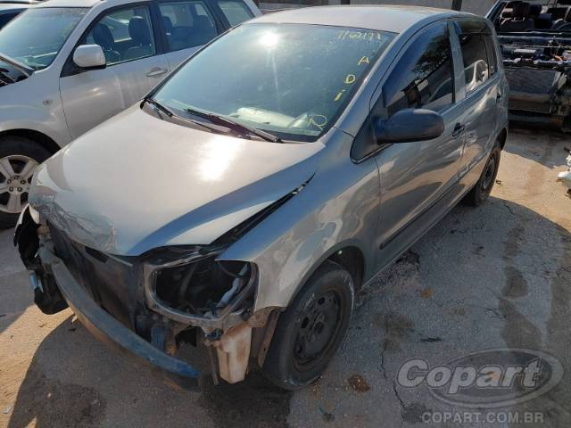 2004 VOLKSWAGEN FOX 